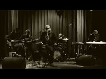 Harpoon Blues Band / I Want to be Loved (Muddy Waters cover)